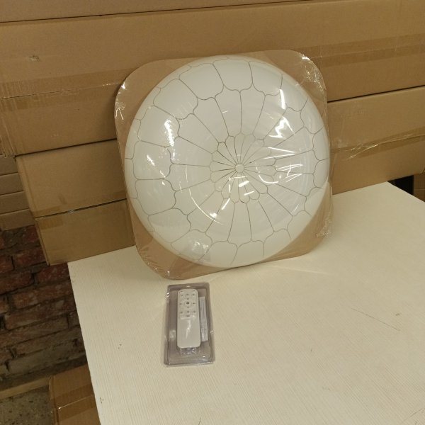 SQ0329-0173 Круглый светодиодный светильник накладного исполнения, ТДМ Паутина, диаметром 350 мм, мощностью 22 Ватт, с пультом дистанционного управления яркостью и цветом 2700-6500К фото покупателя 2