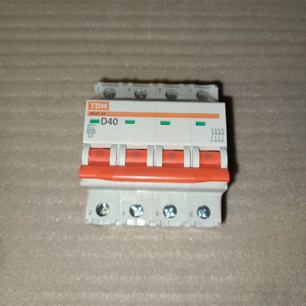 SQ0206-0193 Четырехполюсный электрический автомат ВА47-29 ТДМ, номинальный ток 40 ампер, с характеристикой D, 4 модуля фото покупателя 3