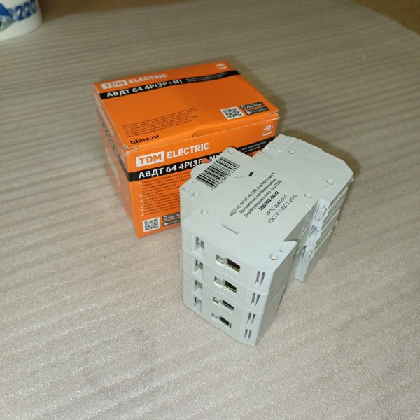 SQ0202-0020 Модульный четырехполюсный автоматический выключатель дифференциального тока 30 мА, номинальный ток 40 ампер, с характеристикой С, отключающая способность 6кА, АВДТ 63 ТДМ фото покупателя 1