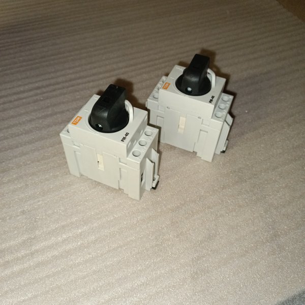 SQ0222-0004 Трехполюсный модульный рубильник РМ-40 ТДМ, номинальный ток 40 ампер фото покупателя 2
