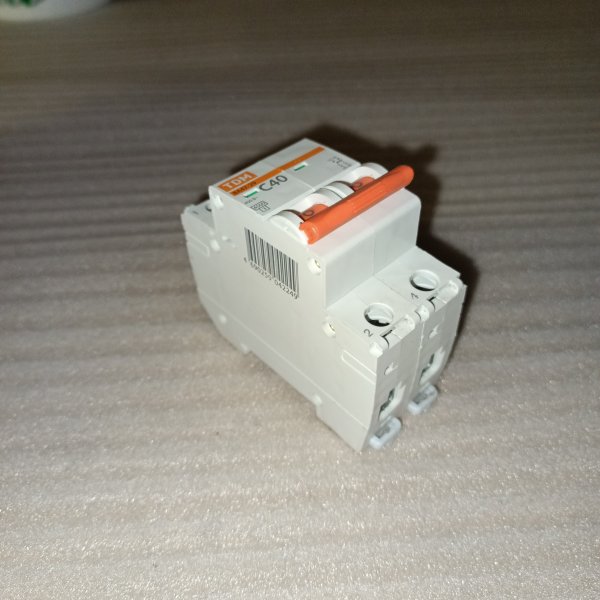 SQ0206-0097 Двухполюсный электрический автомат ВА47-29 ТДМ, номинальный ток 40 ампер, с характеристикой С, 2 модуля фото покупателя 2