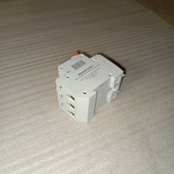 SQ0206-0109 Трехполюсный электрический автомат ВА47-29 ТДМ, номинальный ток 16 ампер, с характеристикой С, 3 модуля фото покупателя 1