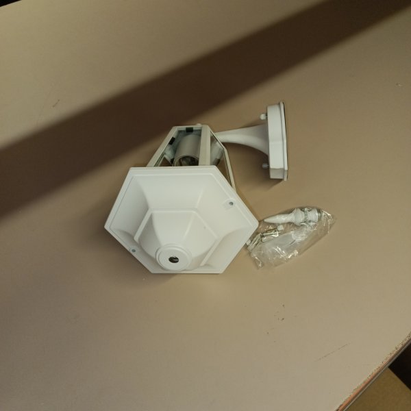 SQ0330-0061 Светильник накладной садово-парковый ТДМ, мощностью лампы 60 Вт, плафон 6 граней направленный вверх, цвет белый фото покупателя 2
