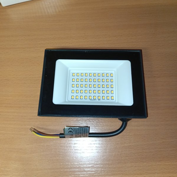 616067 Светодиодный влагозащищенный прожектор FL-LED Light-PAD 50Вт Foton lighting нейтрального света, черного цвета фото покупателя 2