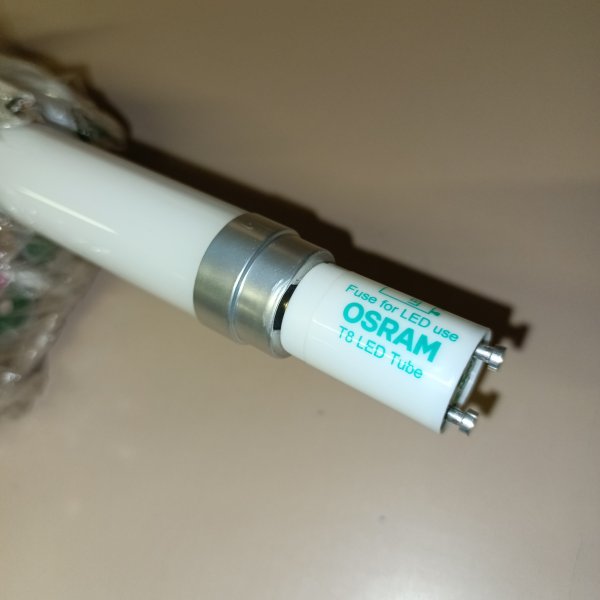 4058075818019 Линейная лампа трубчатая ЛЕД LED-Т8 20 Ватт 3000К с цоколем G13 на 220 Вольт фото покупателя 2