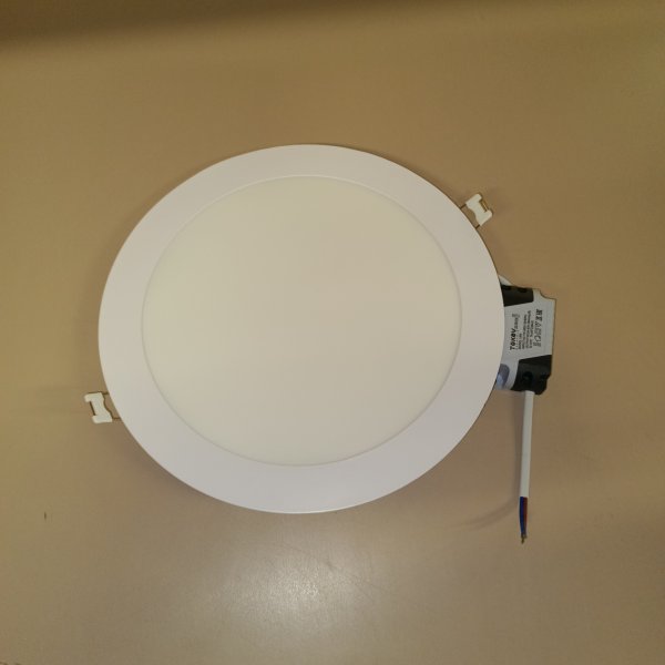 TOK-R1-18-4K-IP20 Тонкая встраиваемая круглая LED панель Даунлайт белого цвета, мощностью 18 Ватт холодного дневного света, Токов Электро. фото покупателя 4