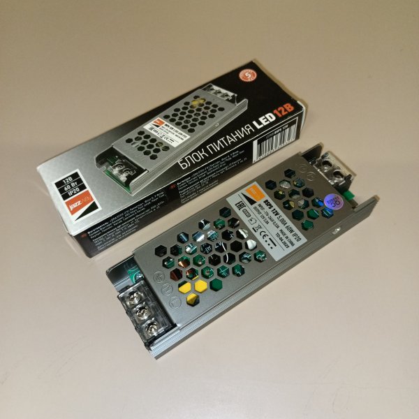 Блок питания мощностью 60 Ватт, для светодиодной ленты напряжением 12 Вольт фото покупателя 2