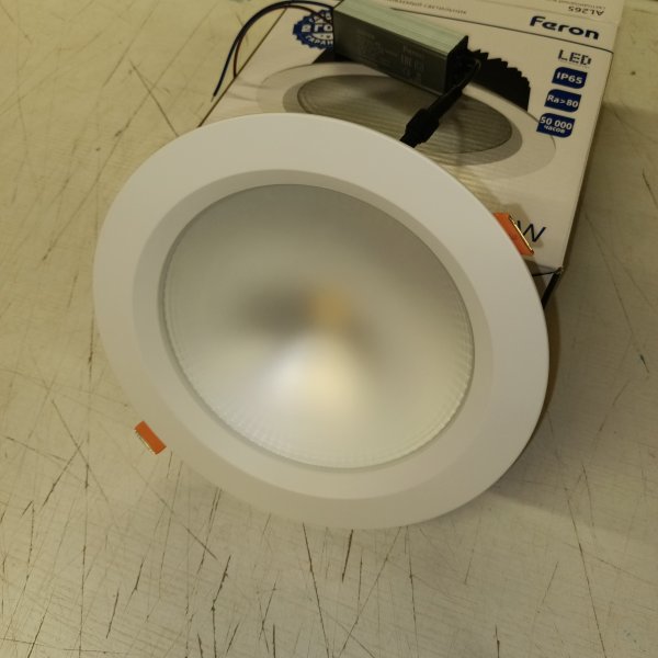 41619 Встраиваемый пылевлагозащищенный белый LED светильник Даунлайт Ферон, мощностью 40 Ватт, нейтральный белый свет фото покупателя 2