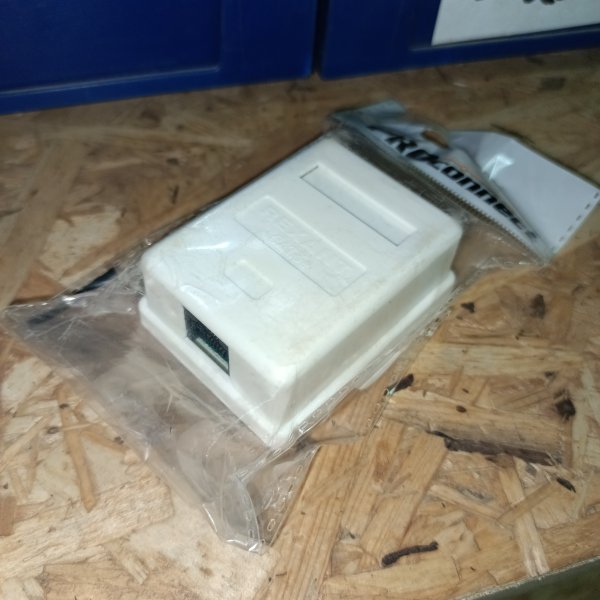 03-0121 Компьютерная розетка RJ-45 CAT5e REXANT фото покупателя 1