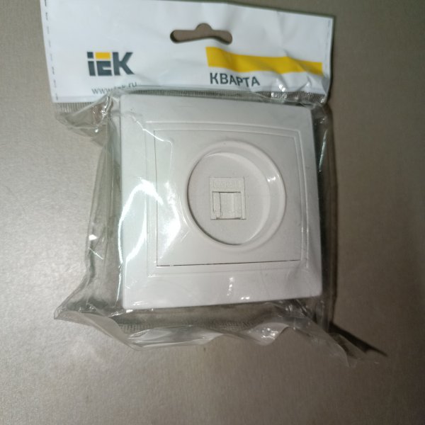 EKK10-K01-DM Механизм розетки с одним разъемом RJ45, скрытого монтажа ИЭК КВАРТА, цвет белый фото покупателя 2
