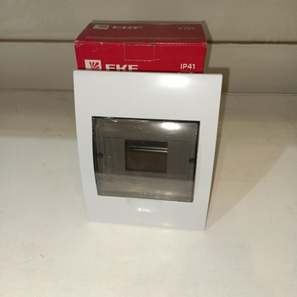 pb40-v-6 Встроенный модульный щиток пластиковый ЕКФ для дома и квартиры скрытой установки на 6 модулей фото покупателя 4