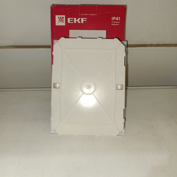 pb40-v-6 Встроенный модульный щиток пластиковый ЕКФ для дома и квартиры скрытой установки на 6 модулей фото покупателя 2