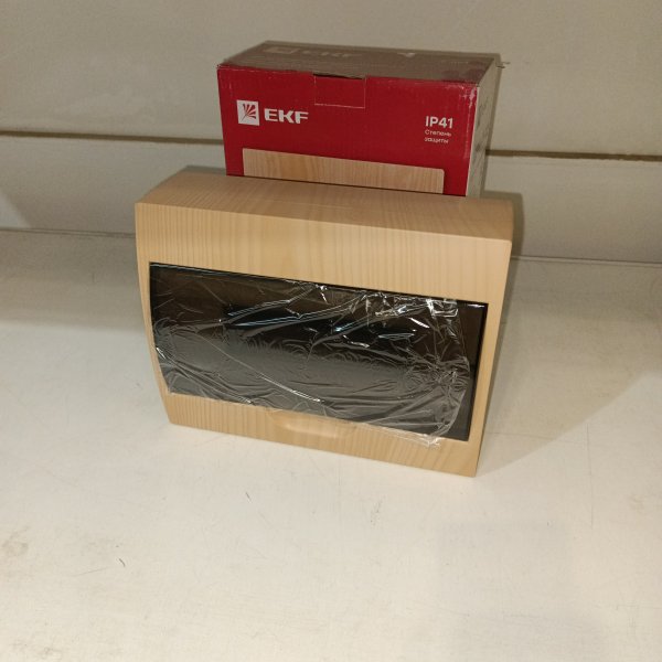 pb40-n-12-light Пластиковый настенный бокс электрический с дин-рейками под автоматы на двенадцать модулей фото покупателя 4