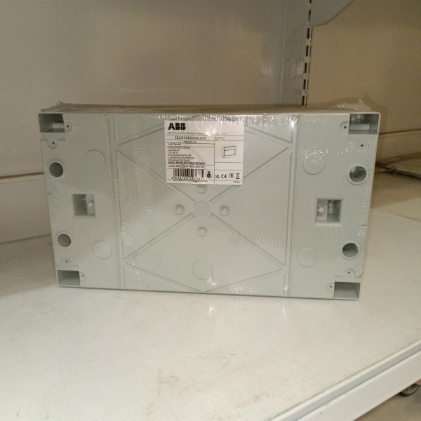 1SLM006502A1203 Электрощит накладного монтажа с клеммным блоком ABB серии Mistral65 (IP65) на 18 модулей с зеленой прозрачной дверцей фото покупателя 3