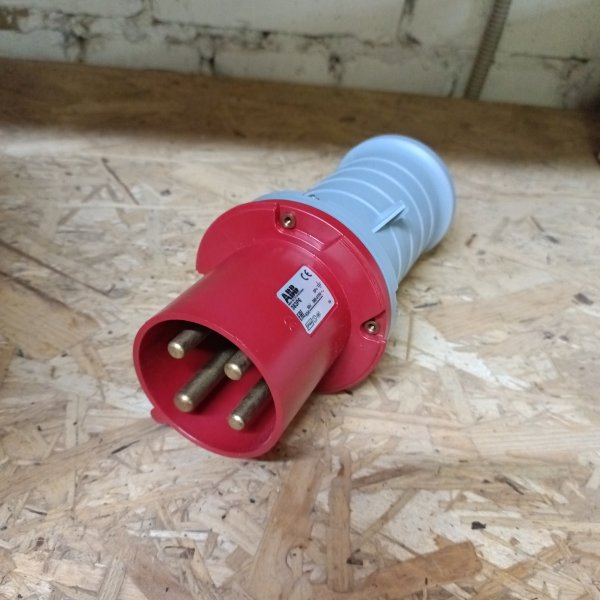 2CMA166752R1000 Вилка кабельная 363 P6, 63A, 3P+E, IP44 ABB фото покупателя 1