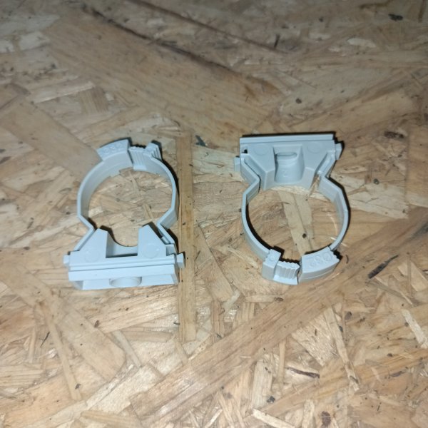 CTA10MP-CFC32-K41-050 Монтажный пластиковый хомут-держатель для крепления гладкой жесткой и гофрированной трубы 32мм фото покупателя 2