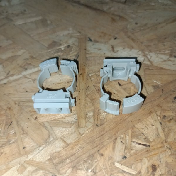 CTA10MP-CFC20-K41-100 Монтажный пластиковый хомут-держатель для крепления гладкой жесткой и гофрированной трубы 20мм фото покупателя 2