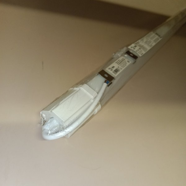 Б0065362 Накладной герметичный LED светильник Эра SPP 36 Вт холодный дневной свет опаловый рассеиватель фото покупателя 1