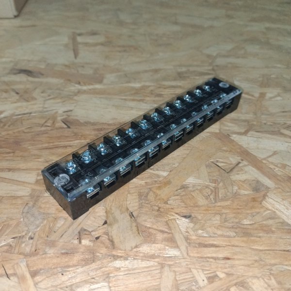 SQ0531-0012 Терминал клеммный ТДМ двенадцать клеммных пар 2,5 мм2, 25 Ампер, фото покупателя 2