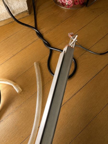 KPS-V24-60W33-L Интерьерный источник питания Kaisen (Кайсен) для светодиодных модулей 24 Вольта, мощностью 60 Ватт, входное напряжение 170-260 Вольт фото покупателя 1