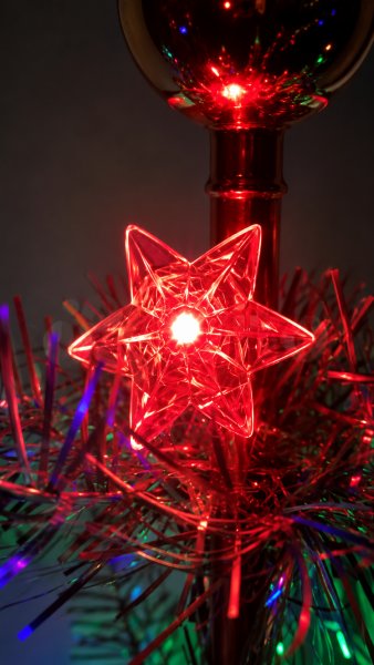 Б0041896 Светодиодная гирлянда Нить Цветы, 3 метра, 20 LED мультиколор, с контроллером 8 режимов, работа от сети 220 Вольт, ЭРА фото покупателя 4