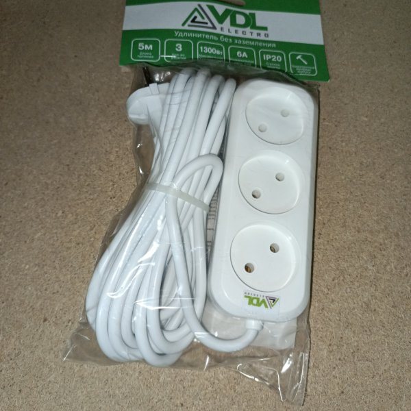 ПР-00017363 Электрический бытовой удлинитель сетевой с 3-мя розетками без заземлением 5 метров фото покупателя 2
