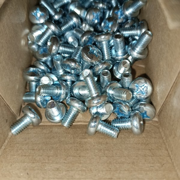wm6x10 Стальной винт с полусферической головкой, M6x10мм DIN 7985, упаковка 200 шт фото покупателя 1
