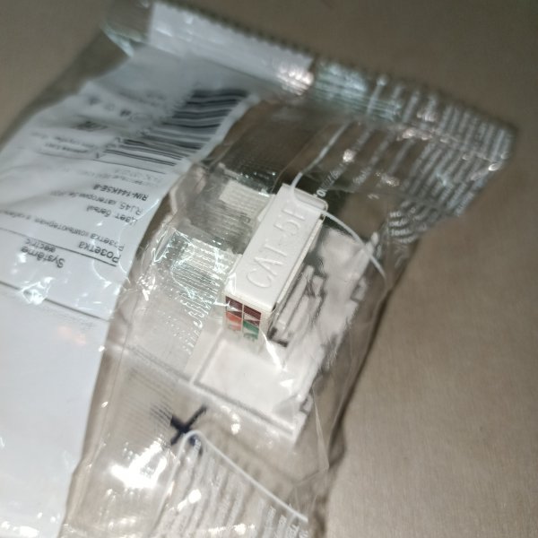 RIN-144K5E-B Двухмодульная информационная розетка с разъемом RJ45 категории 5е, SE W45 белый цвет фото покупателя 2