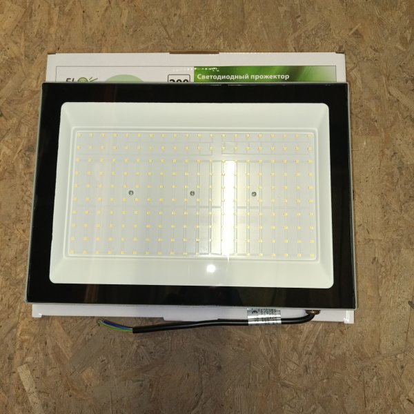 616289 Светодиодный влагозащищенный прожектор FL-LED Light-PAD 200Вт Foton lighting холодного белого света, серого цвета фото покупателя 2