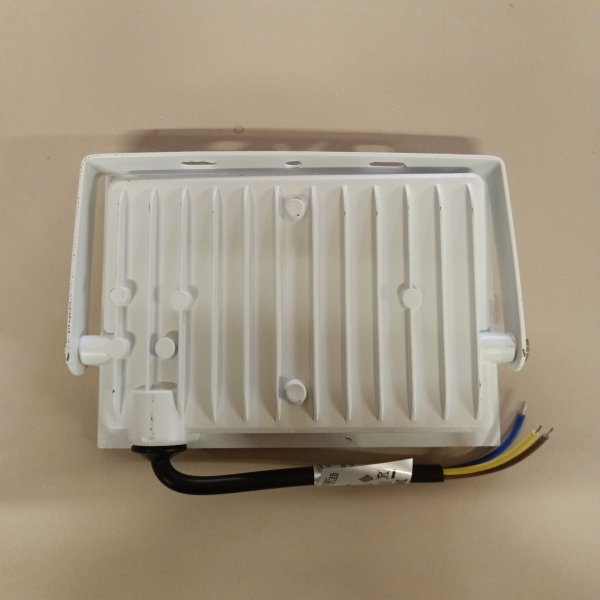 618597 Влагозащищенный LED прожектор FL-LED Light-PAD 50Вт Foton lighting, теплый свет, белого цвета фото покупателя 3