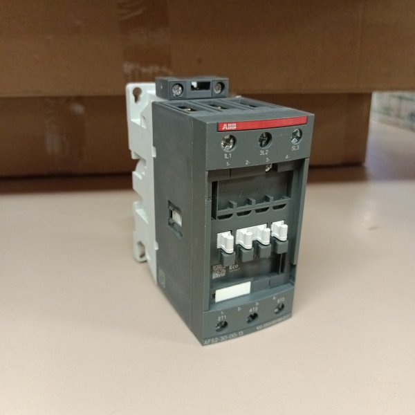 1SBL367001R1300 Контактор трехполюсный АВВ AF на 52 Ампера с универсальной цепью управления (AC, DC) на 100-250 Вольт фото покупателя 1