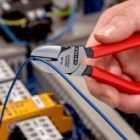 Кусачки боковые Knipex 160мм фосфатированные с однокомпонентными рукоятками изображение 5