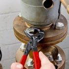 Клещи переставные Knipex Cobra ES 1 1/4 дюйма 32мм фосфатированные 1-к ручки L-250мм изображение 6