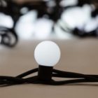 Гирлянда мультишарики D23мм, 10м, черный каучук, 80LED, постоянное свечение, цвет белый изображение 4