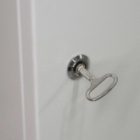Корпус металлический навесной с монтажной панелью DEKraft ЩРНМ 2.0 700х500х200 IP31 RAL7035 изображение 4
