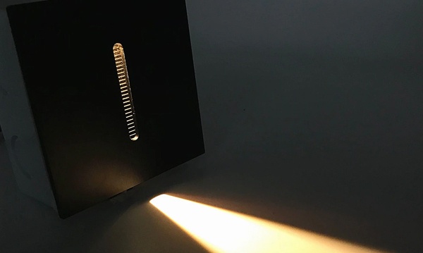 Настенные встраиваемые светодиодные LED светильники на лестницы, в коридоры, кухни и мебель