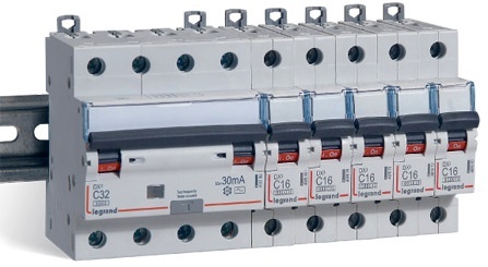 Автоматические выключатели Legrand DX3-E 6kA характеристика C (автоматы до 63А)
